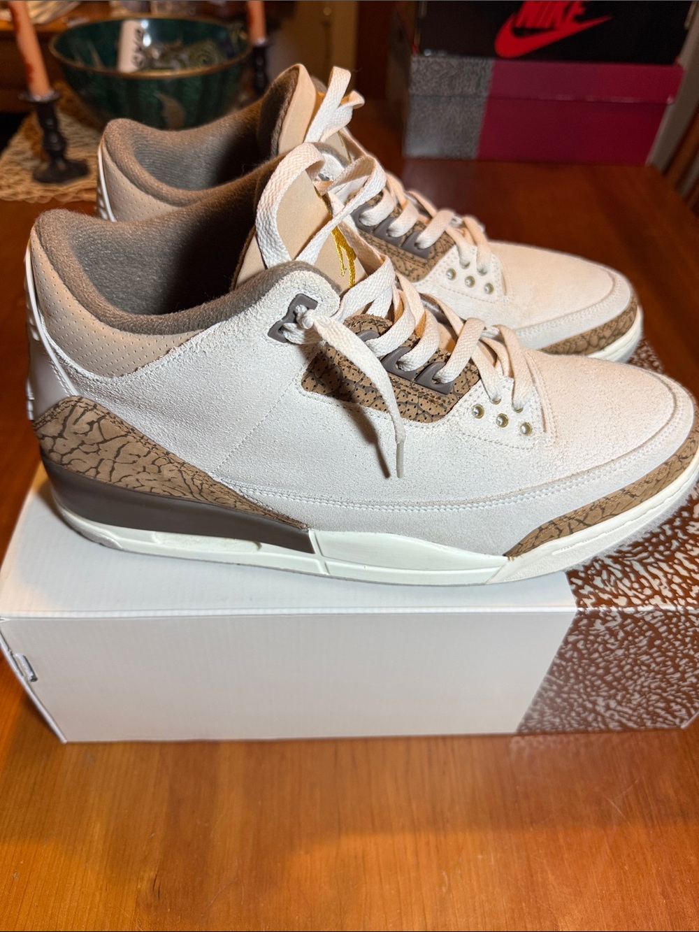 Air Jordan 3 Retro Lt Orewood Brown Sneakers in size 11.5 EUC - Picture 4 of 6